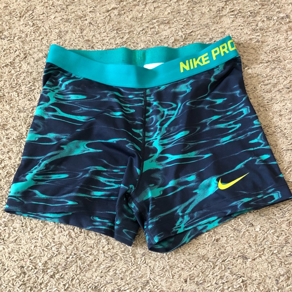 Nike spandex